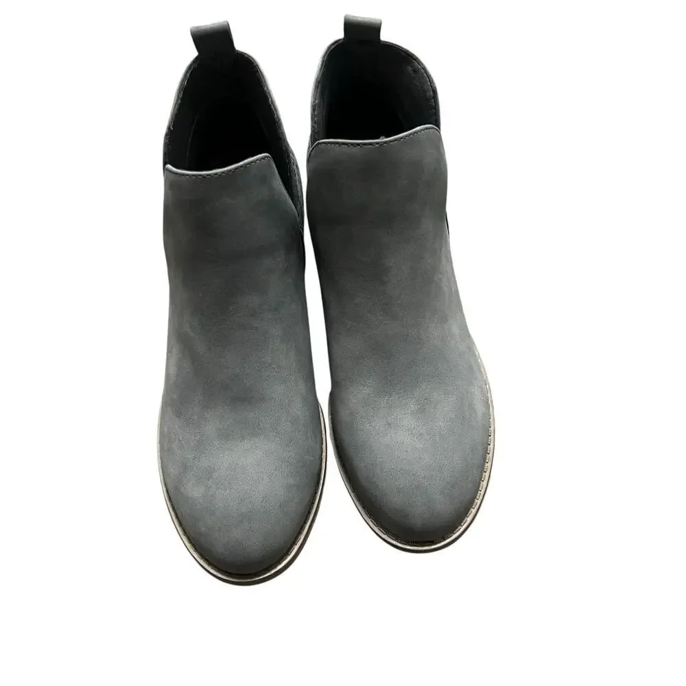 NWT VEPOSE Women's Grey Ankle Cutout Low Chunky Heels Size 8.5 - Picture 2 of 5